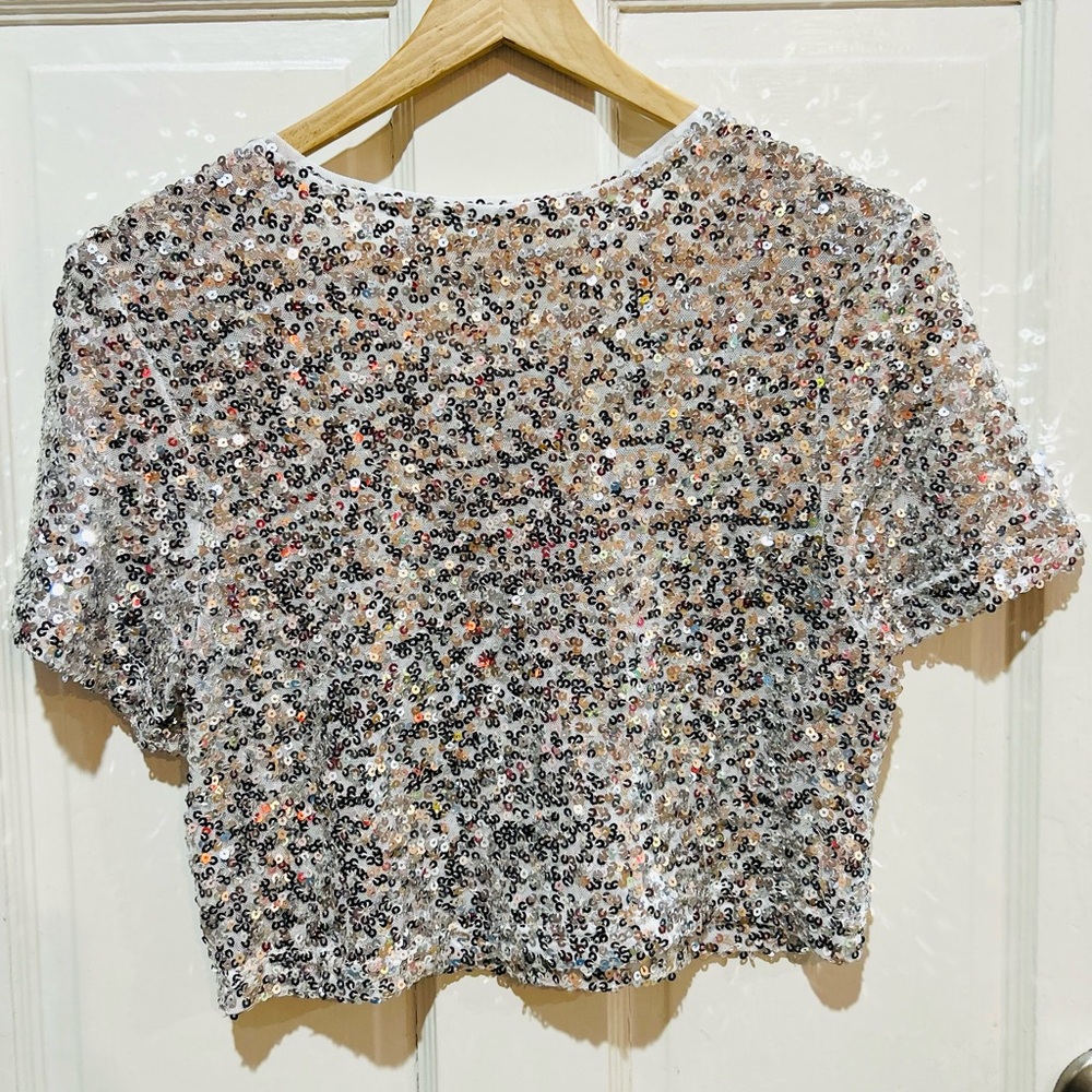 {Style Rack LA} Sequin Crop Top - Picture 3 of 4